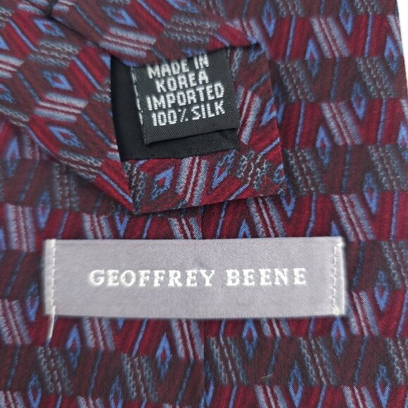 Geoffrey Beene Men Necktie 100% Silk Geometric Color Red Blue Size 58x4 - NWOT - Picture 3 of 5